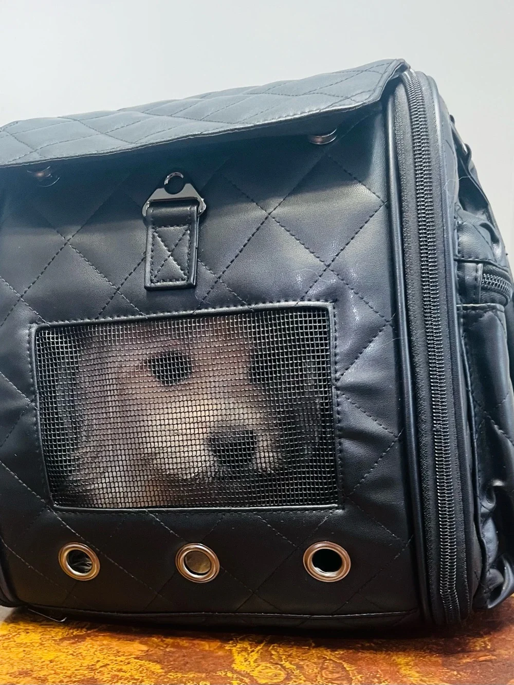 NIB Petique The Lux Pet Carrier - Luxury Vegan Leather - PRICE FIRM